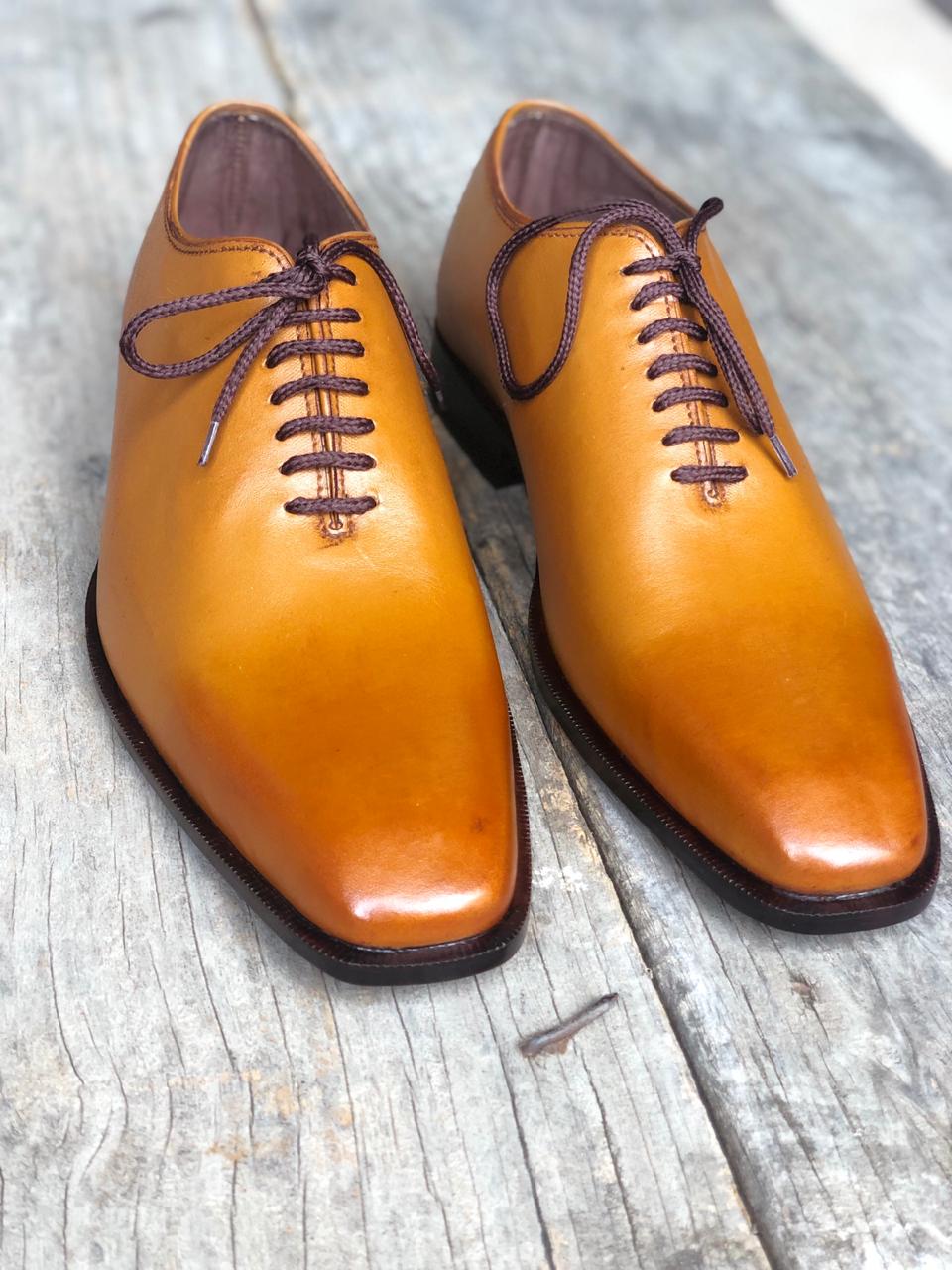 New Stylish Men's Handmade tan Color Whole cut Shoes Men leather formal Shoes Men dress shoes