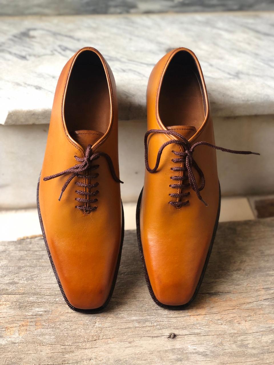 New Stylish Men's Handmade tan Color Whole cut Shoes Men leather formal Shoes Men dress shoes