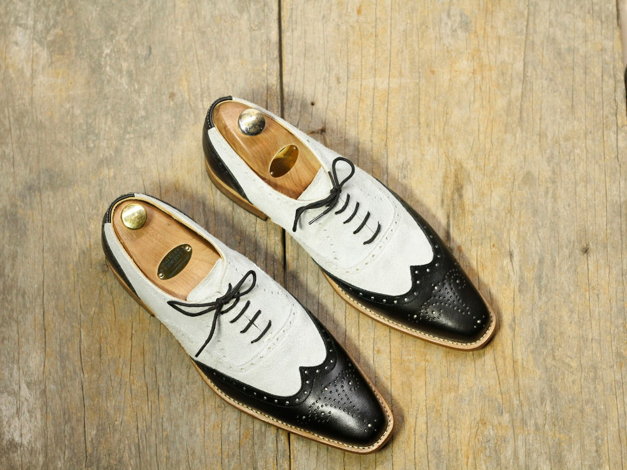 Men’s Handmade Black White Leather Wingtip Brogue Leather Shoes, Men Designer Lace up Leather Shoes