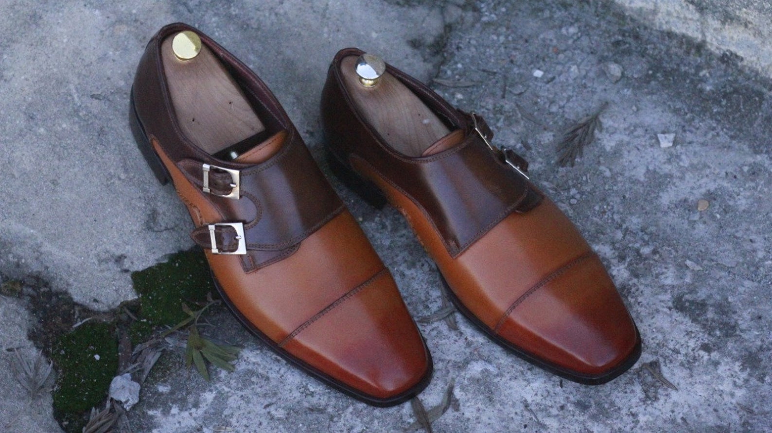 Two Tone Brown Leather Cap Toe Buckle Shoes. Men Dress Formal Fashion Shoes